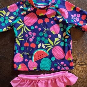 2T Floatmini girls swim